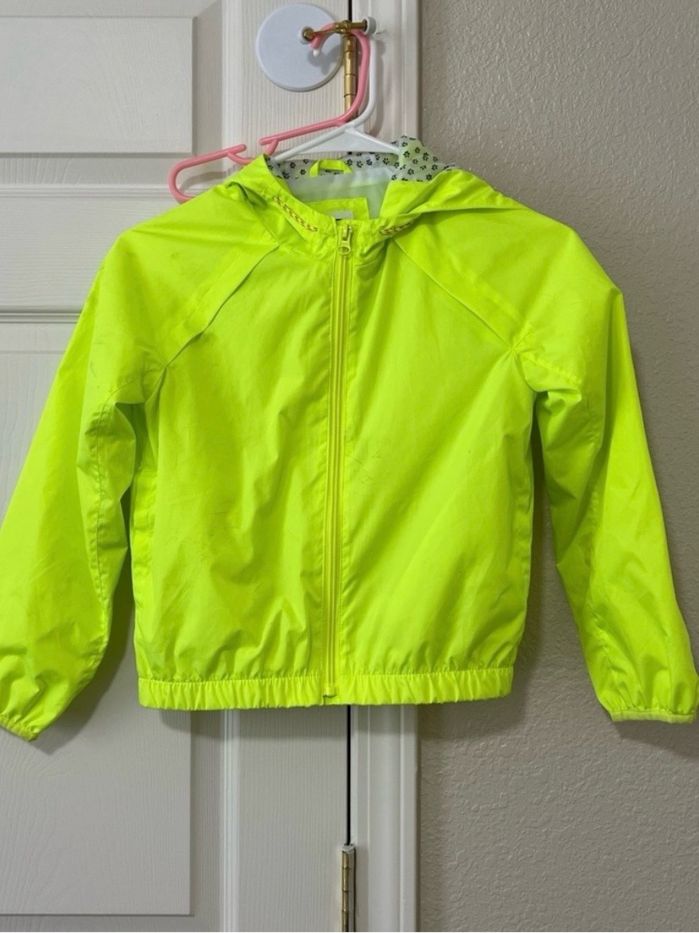 Old Navy Girls Neon Yellow Hooded Windbreaker Jacket Size Medium (8)